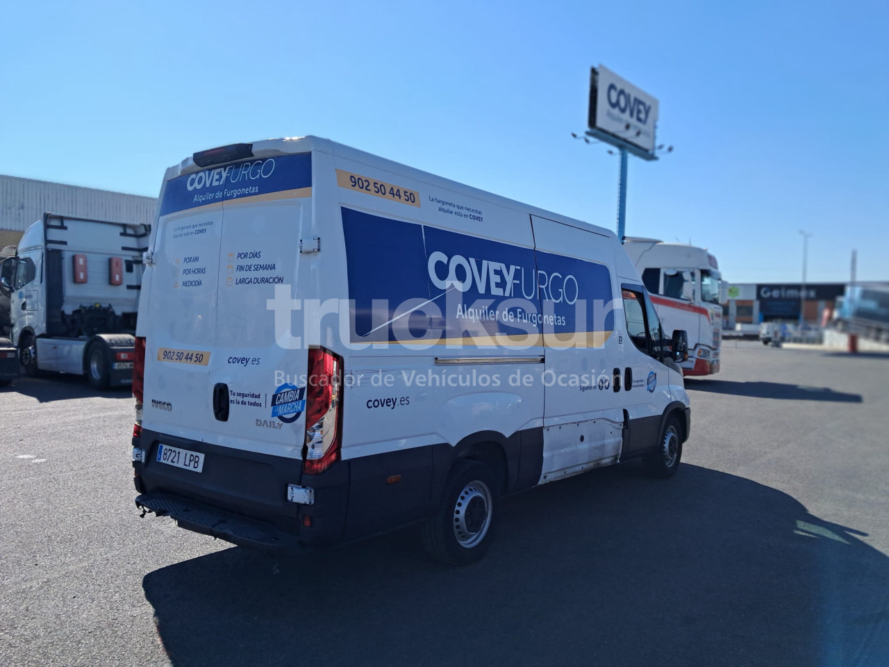 IVECO 35S14 12M3 - Koffer Transporter: das Bild 4 IVECO 35S14 12M3 - Koffer Transporter: das Bild 4