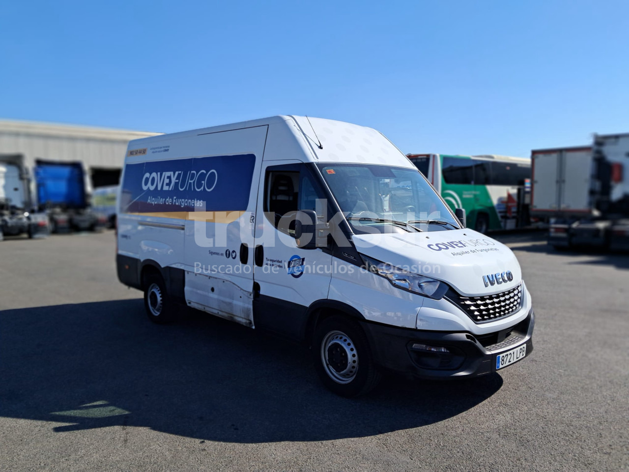 IVECO 35S14 12M3 - Koffer Transporter: das Bild 2 IVECO 35S14 12M3 - Koffer Transporter: das Bild 2