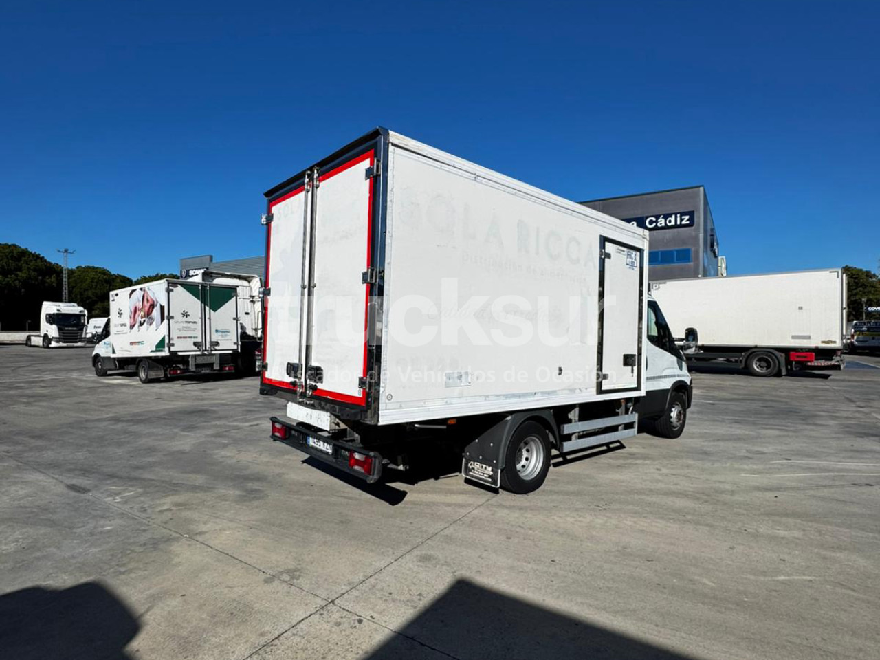 IVECO 72C18 - Kühlkoffer LKW: das Bild 3 IVECO 72C18 - Kühlkoffer LKW: das Bild 3