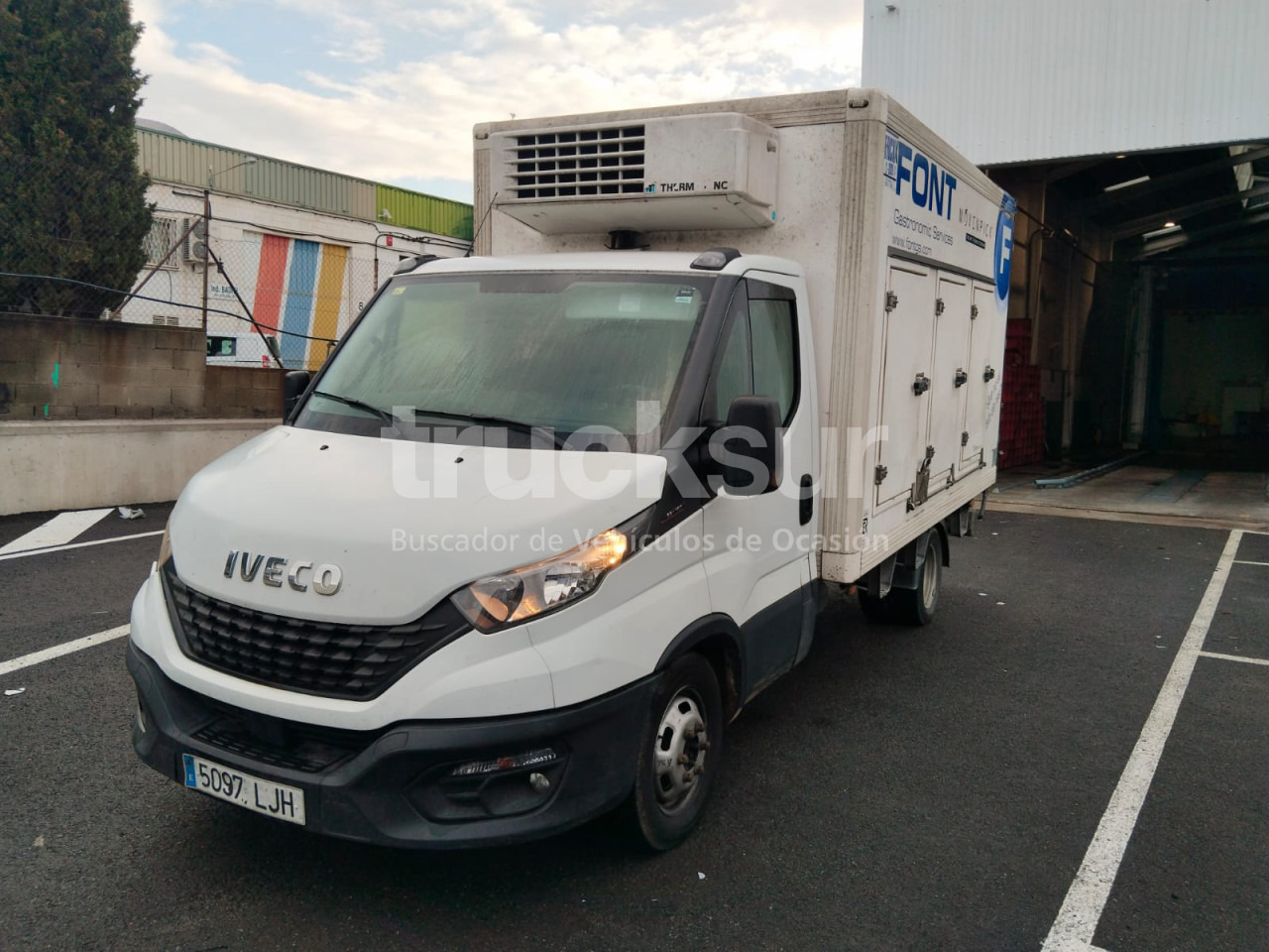 IVECO DAILY 35C16 FRC-X THK - Koffer Transporter: das Bild 1 IVECO DAILY 35C16 FRC-X THK - Koffer Transporter: das Bild 1