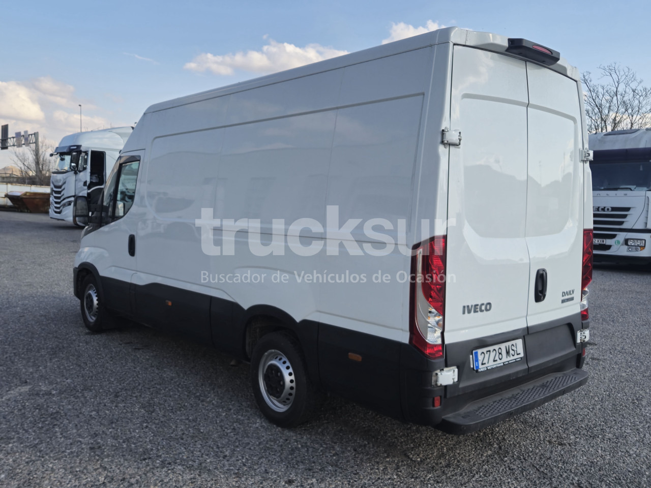 IVECO DAILY 35S16A8V - Koffer Transporter: das Bild 5 IVECO DAILY 35S16A8V - Koffer Transporter: das Bild 5