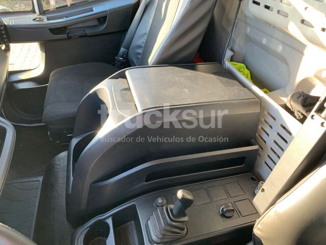 Koffer LKW IVECO EUROCARGO 140E25: das Bild 10