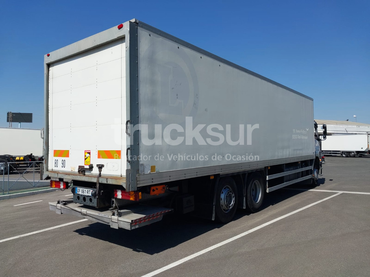 MERCEDES AXOR 2529 ejes 6x2*4 - Koffer LKW: das Bild 4 MERCEDES AXOR 2529 ejes 6x2*4 - Koffer LKW: das Bild 4