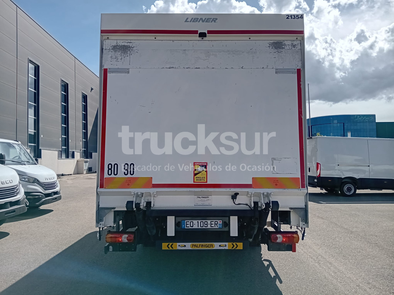 RENAULT D12.210 - Koffer LKW: das Bild 4 RENAULT D12.210 - Koffer LKW: das Bild 4