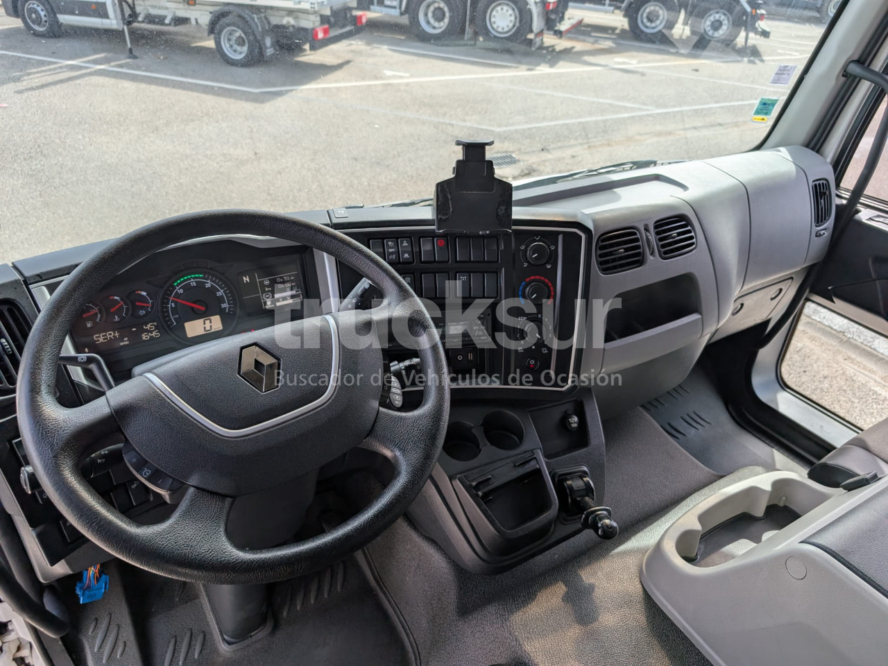 RENAULT D240.12 - Plane LKW: das Bild 5 RENAULT D240.12 - Plane LKW: das Bild 5