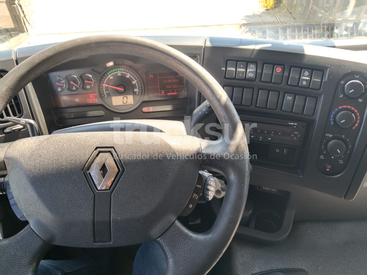 RENAULT D280.18 - Koffer LKW: das Bild 5 RENAULT D280.18 - Koffer LKW: das Bild 5