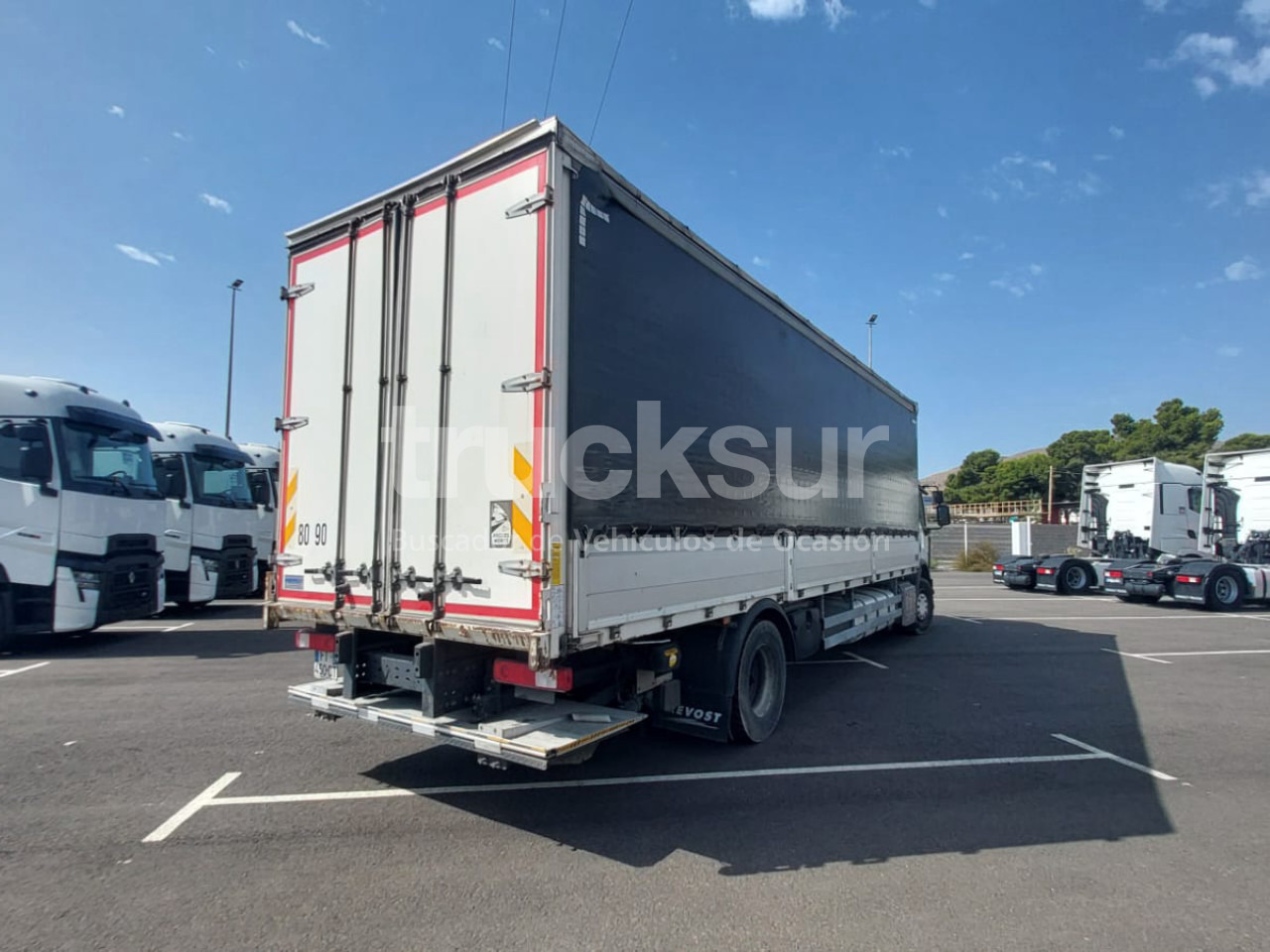 RENAULT D380.18 - Plane LKW: das Bild 3 RENAULT D380.18 - Plane LKW: das Bild 3