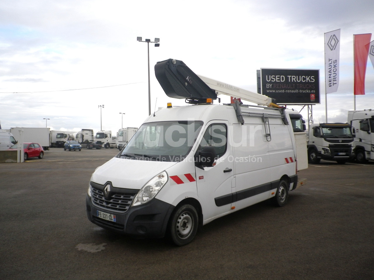 RENAULT MASTER 130.35 CESTA - Koffer Transporter: das Bild 1 RENAULT MASTER 130.35 CESTA - Koffer Transporter: das Bild 1