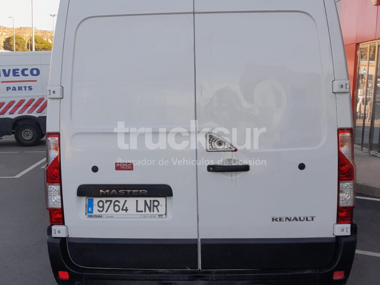 Koffer Transporter RENAULT MASTER 130.35 L3H2 E6: das Bild 6