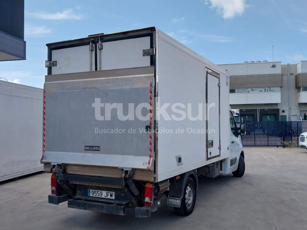 RENAULT MASTER 165.35 P/E - Koffer Transporter: das Bild 5 RENAULT MASTER 165.35 P/E - Koffer Transporter: das Bild 5