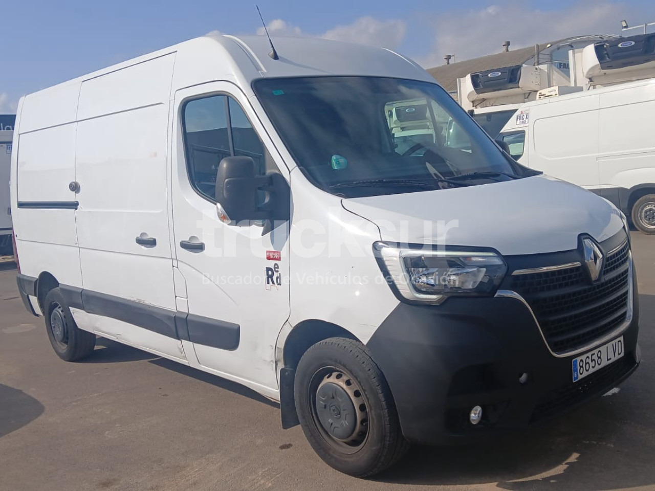 RENAULT MASTER L2H2 - Koffer Transporter: das Bild 2 RENAULT MASTER L2H2 - Koffer Transporter: das Bild 2