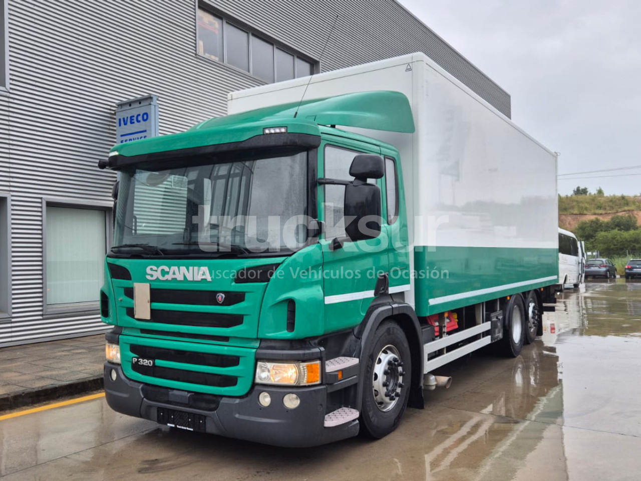SCANIA P320.26 ejes 6x2*4 - Koffer LKW: das Bild 1 SCANIA P320.26 ejes 6x2*4 - Koffer LKW: das Bild 1