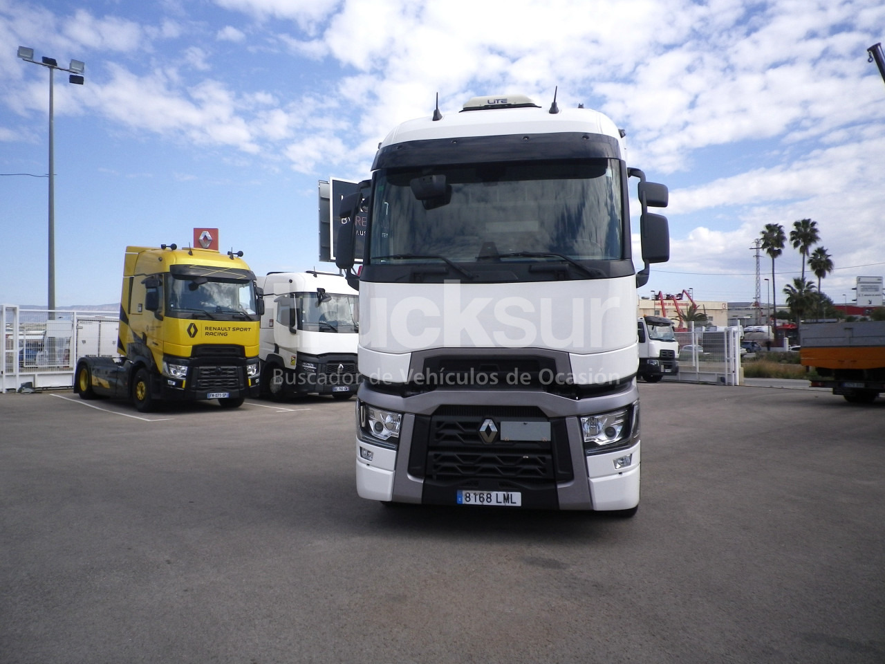RENAULT T520 HIGH SLEEPER CAB - Sattelzugmaschine: das Bild 4 RENAULT T520 HIGH SLEEPER CAB - Sattelzugmaschine: das Bild 4