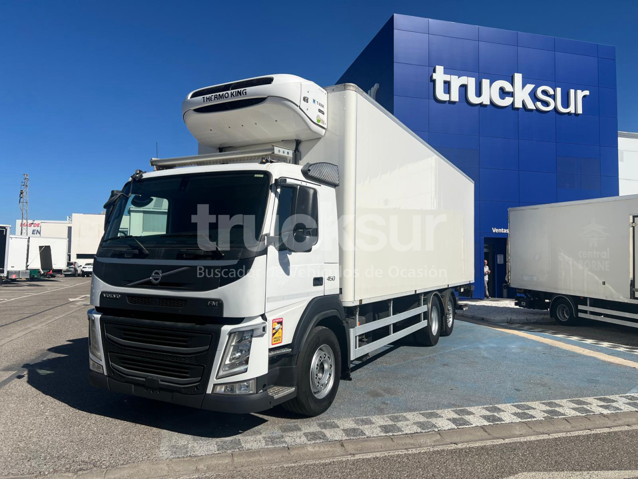 VOLVO FM450 ejes 6x2*4 - Kühlkoffer LKW: das Bild 1 VOLVO FM450 ejes 6x2*4 - Kühlkoffer LKW: das Bild 1