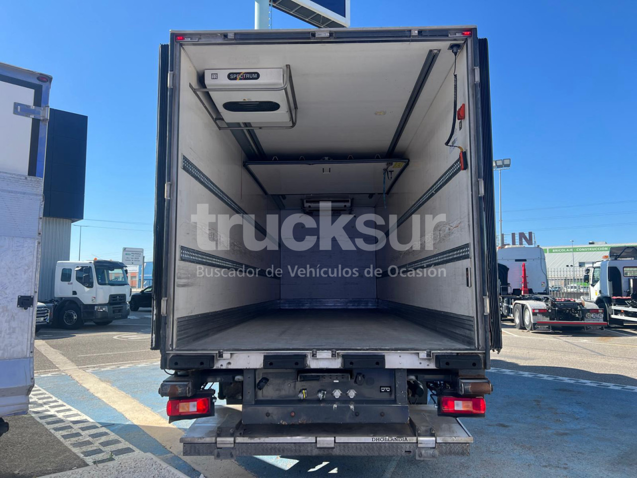 VOLVO FM450 ejes 6x2*4 - Kühlkoffer LKW: das Bild 5 VOLVO FM450 ejes 6x2*4 - Kühlkoffer LKW: das Bild 5