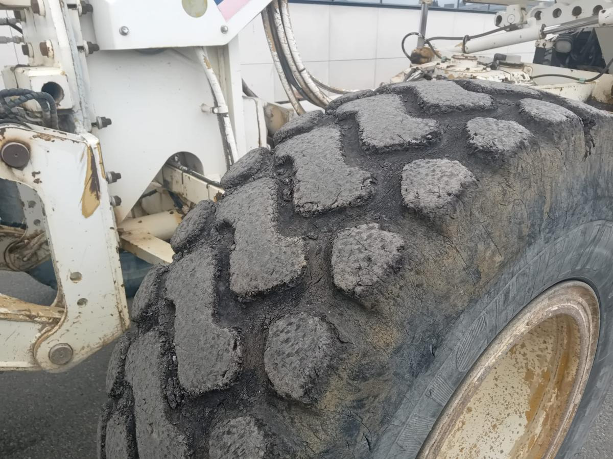 Caterpillar 12H - Grader: das Bild 2 Caterpillar 12H - Grader: das Bild 2