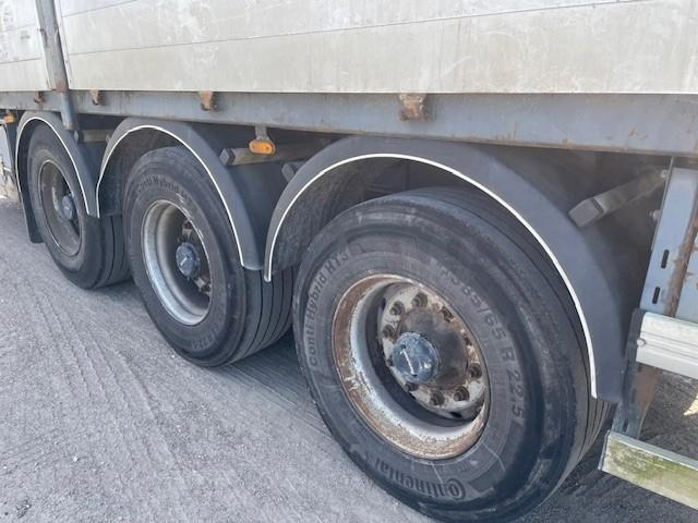 GT TRAILERS - Pritschenauflieger/ Plattformauflieger: das Bild 4 GT TRAILERS - Pritschenauflieger/ Plattformauflieger: das Bild 4