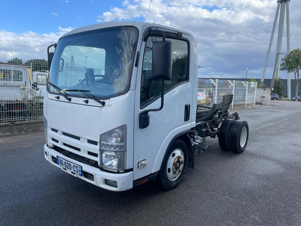 Isuzu - Fahrgestell LKW: das Bild 1 Isuzu - Fahrgestell LKW: das Bild 1