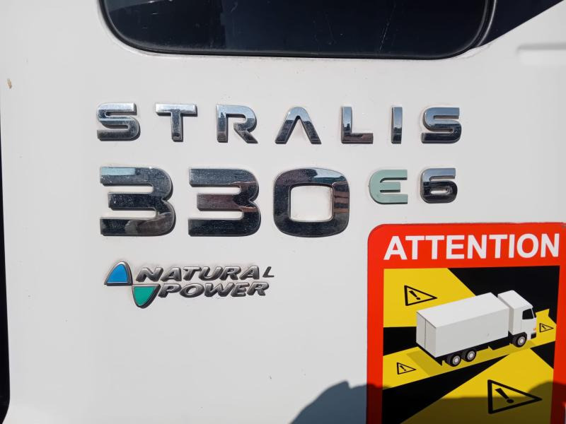 Iveco 330.36 - Abrollkipper: das Bild 3 Iveco 330.36 - Abrollkipper: das Bild 3