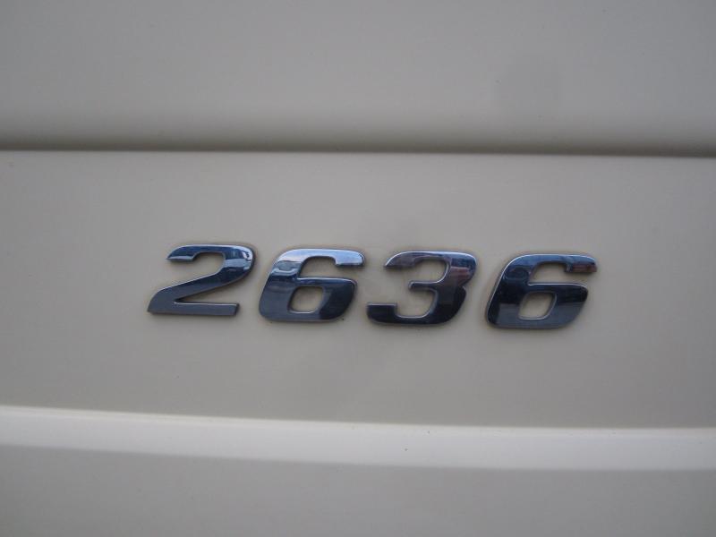 Mercedes Actros 2636 - Abrollkipper: das Bild 2 Mercedes Actros 2636 - Abrollkipper: das Bild 2