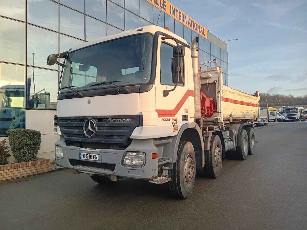 Mercedes Actros 3236 - Kipper: das Bild 1 Mercedes Actros 3236 - Kipper: das Bild 1