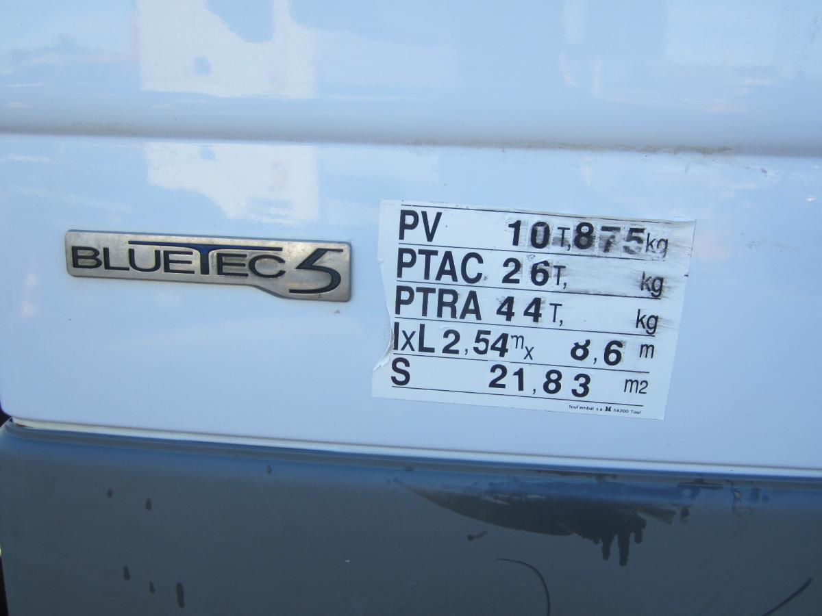 Mercedes Actros - Abrollkipper: das Bild 3 Mercedes Actros - Abrollkipper: das Bild 3