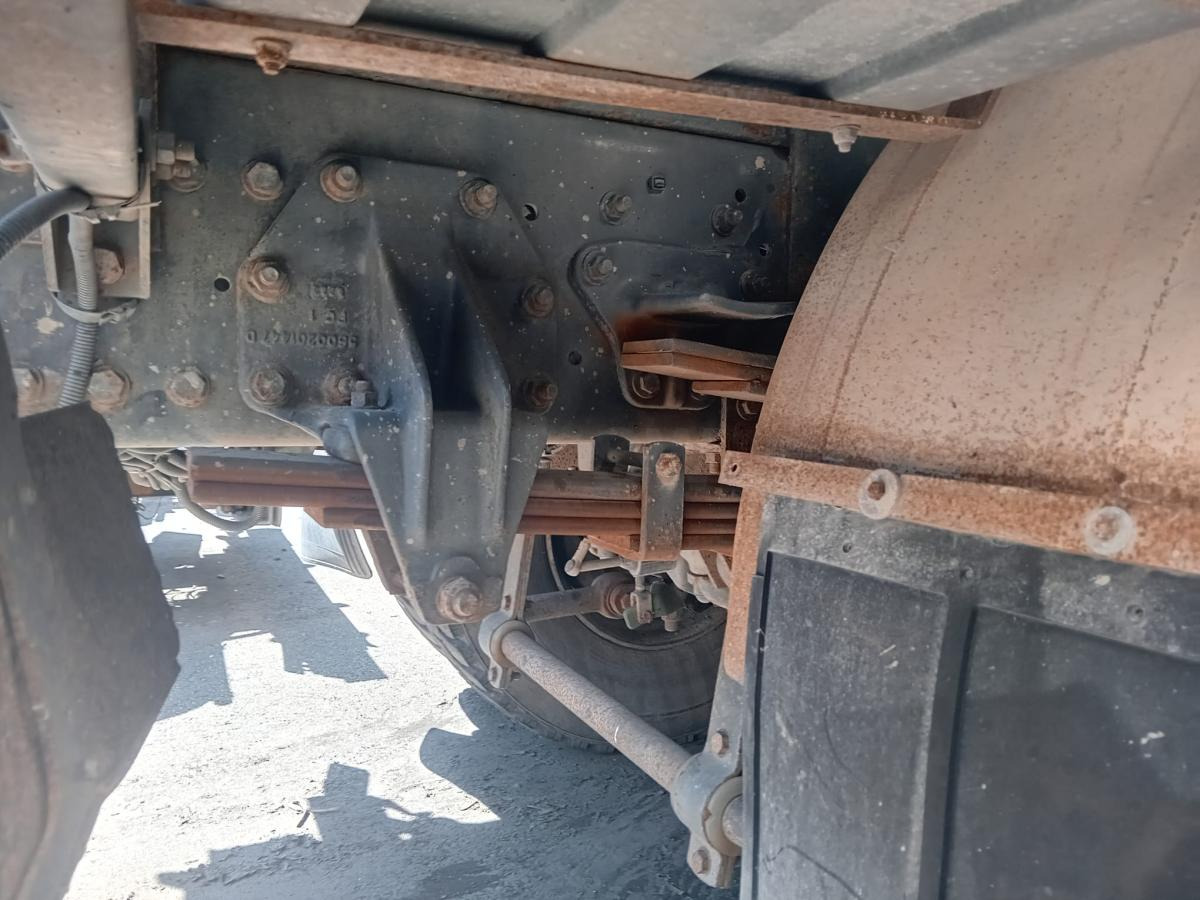 Renault Kerax 260 - Kipper: das Bild 4 Renault Kerax 260 - Kipper: das Bild 4