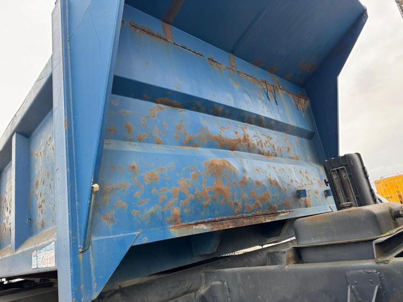 Kipper Renault Kerax 340: das Bild 7