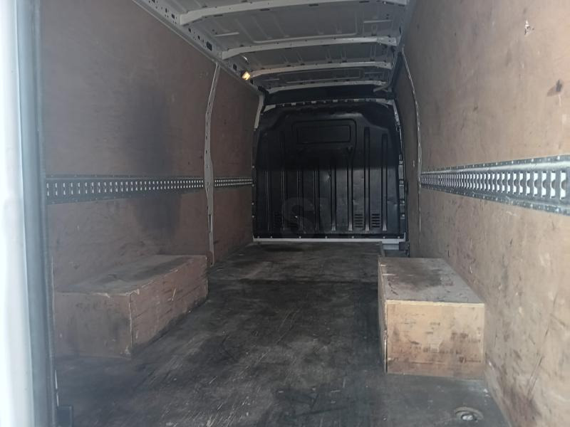 Kastenwagen Renault Master: das Bild 6