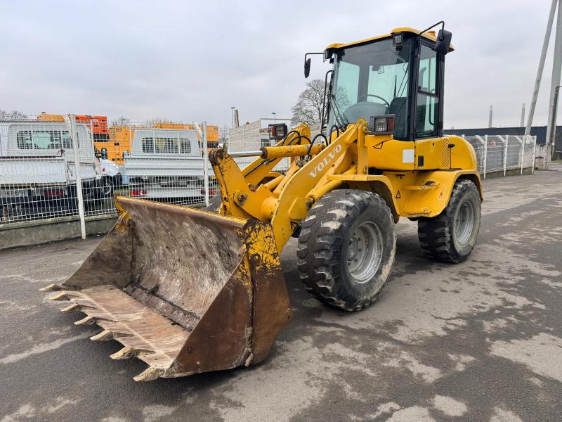 Volvo L 35 BZ - Radlader: das Bild 1 Volvo L 35 BZ - Radlader: das Bild 1