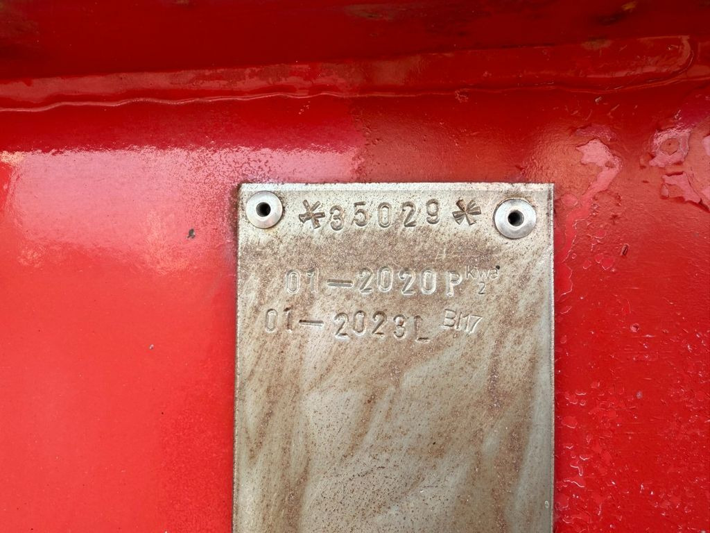 Tankauflieger Blumhardt 3 axle 29.000 L ADR Tank trailer Blumhardt 3 axle 29.000 L ADR Tanktrailer: das Bild 6 Tankauflieger Blumhardt 3 axle 29.000 L ADR Tank trailer Blumhardt 3 axle 29.000 L ADR Tanktrailer: das Bild 6