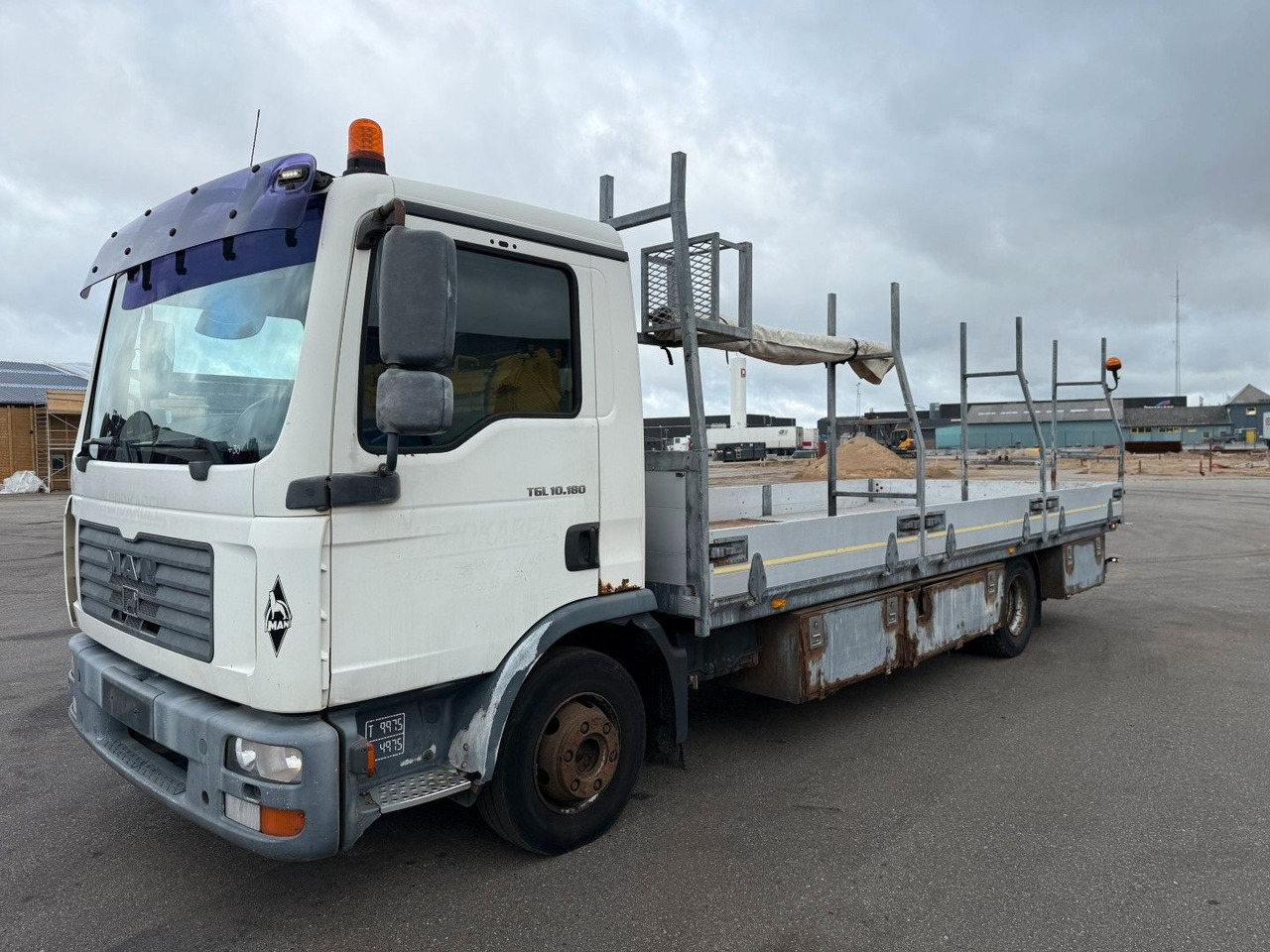 MAN TGL 10.180 4x2 Flatbed 6,80 m. Euro 3 - Pritsche LKW: das Bild 1 MAN TGL 10.180 4x2 Flatbed 6,80 m. Euro 3 - Pritsche LKW: das Bild 1