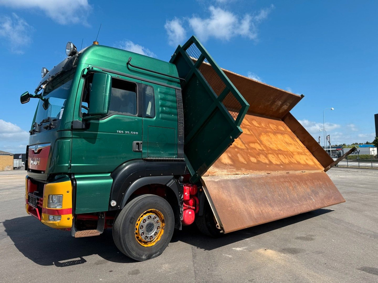 MAN TGS 35.500 8x4 Euro 6 Pendel Steel Tipper MAN TGS 35.500 8x4 Euro 6 Pendel Steel Tipper - Kipper: das Bild 5 MAN TGS 35.500 8x4 Euro 6 Pendel Steel Tipper MAN TGS 35.500 8x4 Euro 6 Pendel Steel Tipper - Kipper: das Bild 5