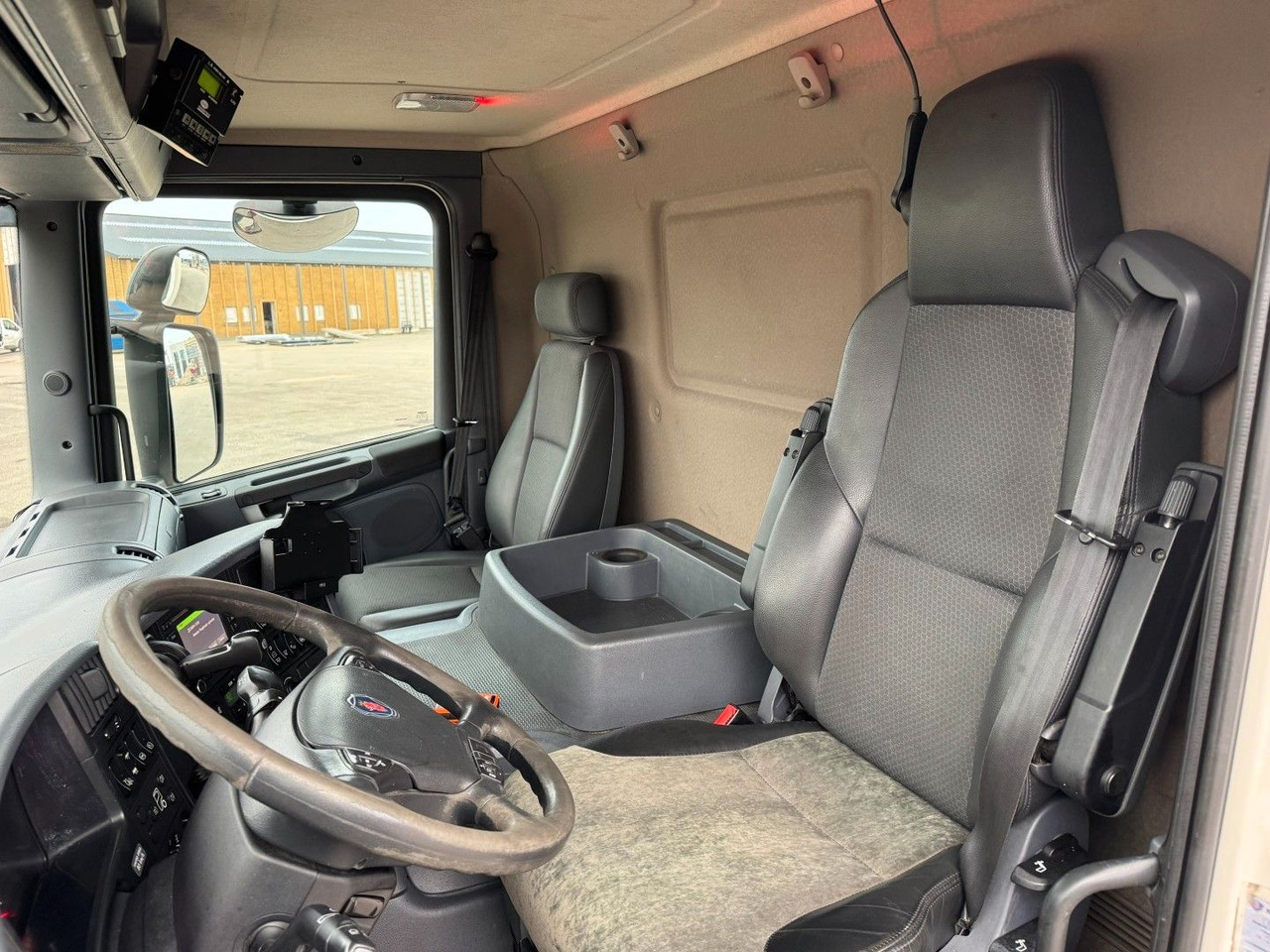 Scania P320 6x2*4 Carrier Supra 1250 Mt 9.90 m. kasse - Kühlkoffer LKW: das Bild 5 Scania P320 6x2*4 Carrier Supra 1250 Mt 9.90 m. kasse - Kühlkoffer LKW: das Bild 5