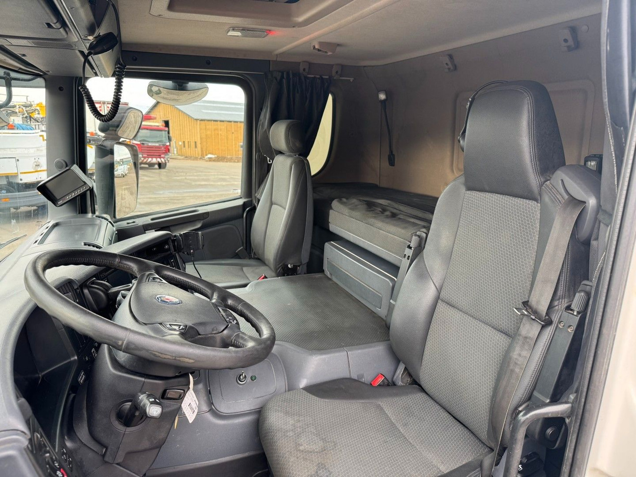 Scania P370 6x4 Liebherr THP140H 24 M4 XH Betonpumpe - Betonpumpe: das Bild 5 Scania P370 6x4 Liebherr THP140H 24 M4 XH Betonpumpe - Betonpumpe: das Bild 5