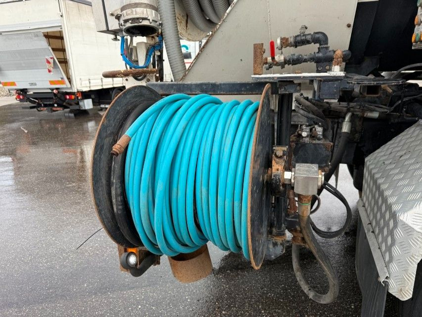 Saug-/ Spülfahrzeug Scania P380 LB 6x24 Hvidtved Larsen FlexLine 310: das Bild 11 Saug-/ Spülfahrzeug Scania P380 LB 6x24 Hvidtved Larsen FlexLine 310: das Bild 11