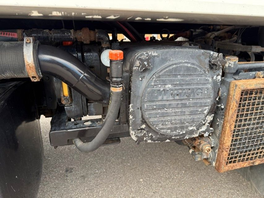 Saug-/ Spülfahrzeug Scania P380 LB 6x24 Hvidtved Larsen FlexLine 310: das Bild 24 Saug-/ Spülfahrzeug Scania P380 LB 6x24 Hvidtved Larsen FlexLine 310: das Bild 24