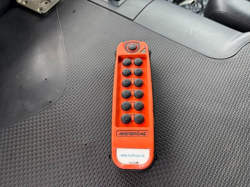 Saug-/ Spülfahrzeug Scania P380 LB 6x24 Hvidtved Larsen FlexLine 310: das Bild 15 Saug-/ Spülfahrzeug Scania P380 LB 6x24 Hvidtved Larsen FlexLine 310: das Bild 15