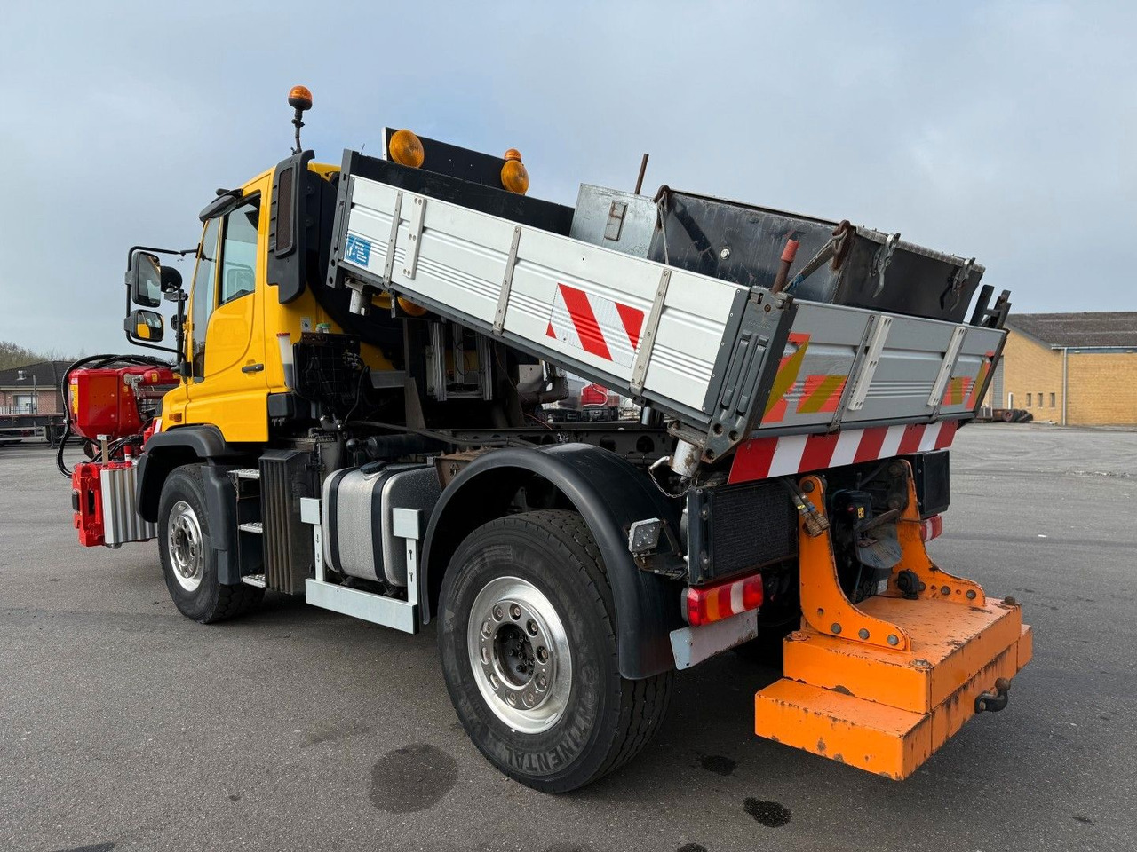 Unimog U427 4x4 Tipper / Kipper / Dücker Fräse BRS 15 - Kipper: das Bild 5 Unimog U427 4x4 Tipper / Kipper / Dücker Fräse BRS 15 - Kipper: das Bild 5