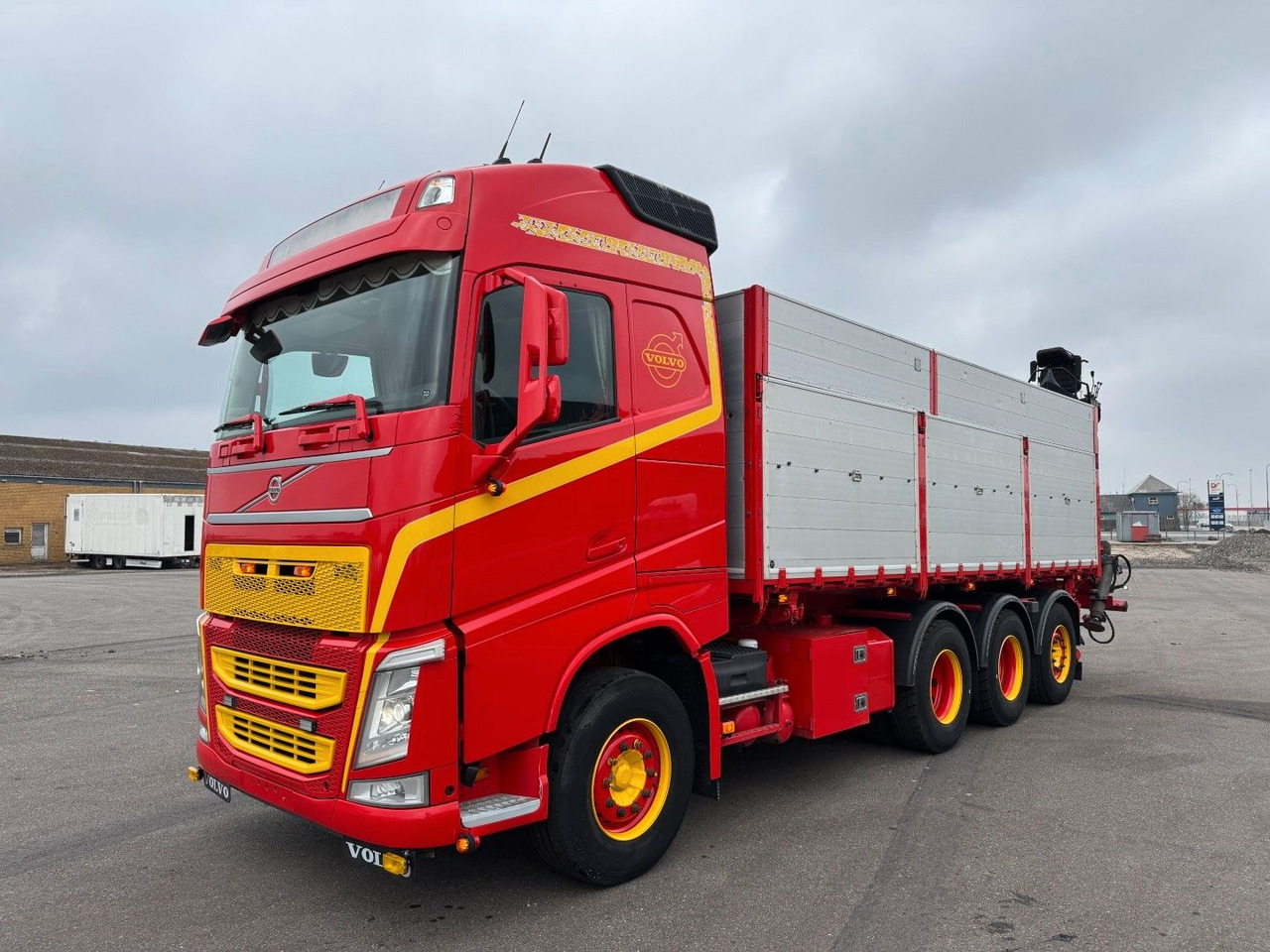 Volvo FH500 8x4*4 Tip / Palfinger Epsilon Q170L - Autokran: das Bild 3 Volvo FH500 8x4*4 Tip / Palfinger Epsilon Q170L - Autokran: das Bild 3