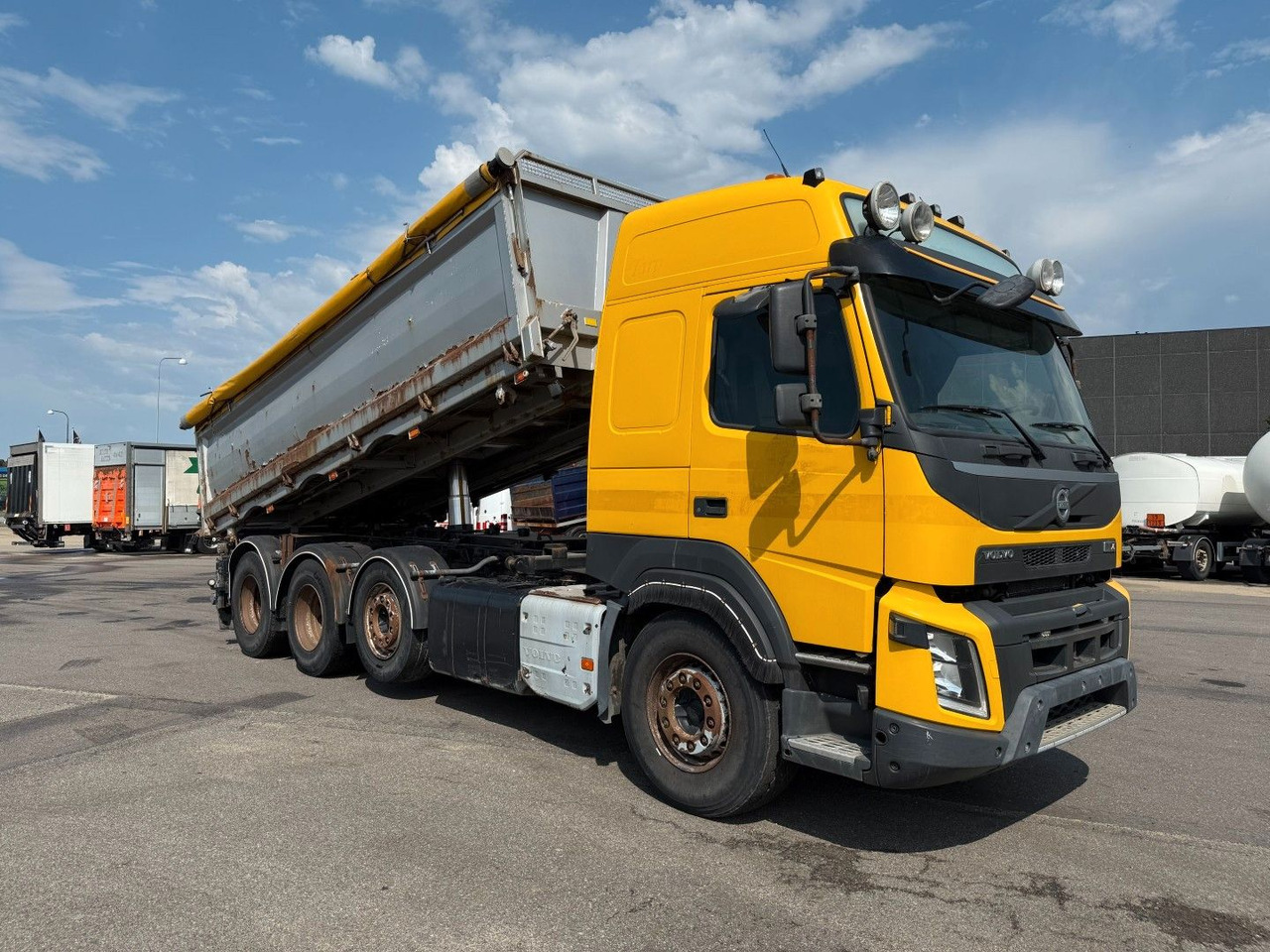 Volvo FMX500 8x4/4 Steel tipper Volvo FMX500 8x4/4 Steel tipper - Kipper: das Bild 2 Volvo FMX500 8x4/4 Steel tipper Volvo FMX500 8x4/4 Steel tipper - Kipper: das Bild 2
