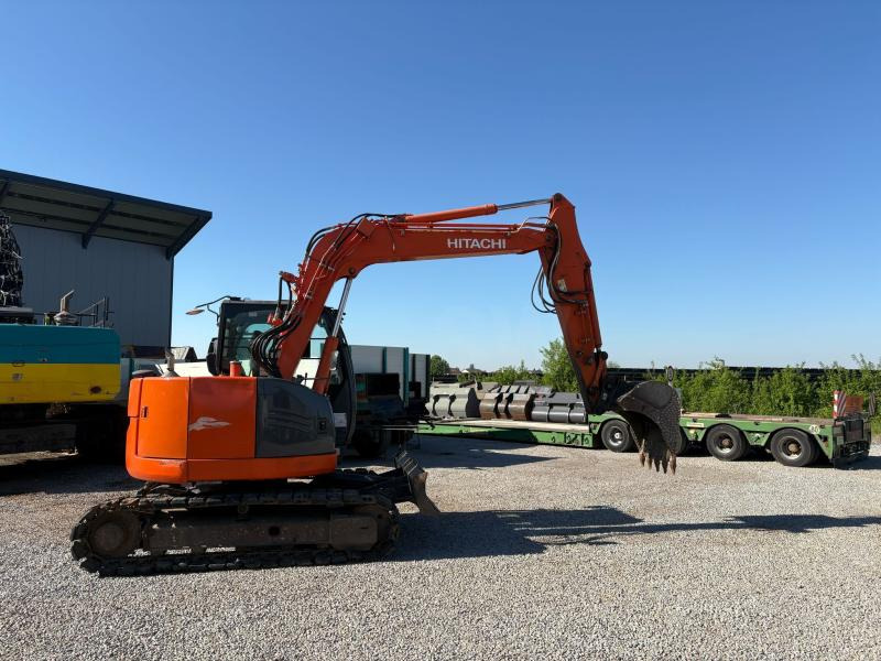 Hitachi ZX85US-3 - Minibagger: das Bild 2 Hitachi ZX85US-3 - Minibagger: das Bild 2