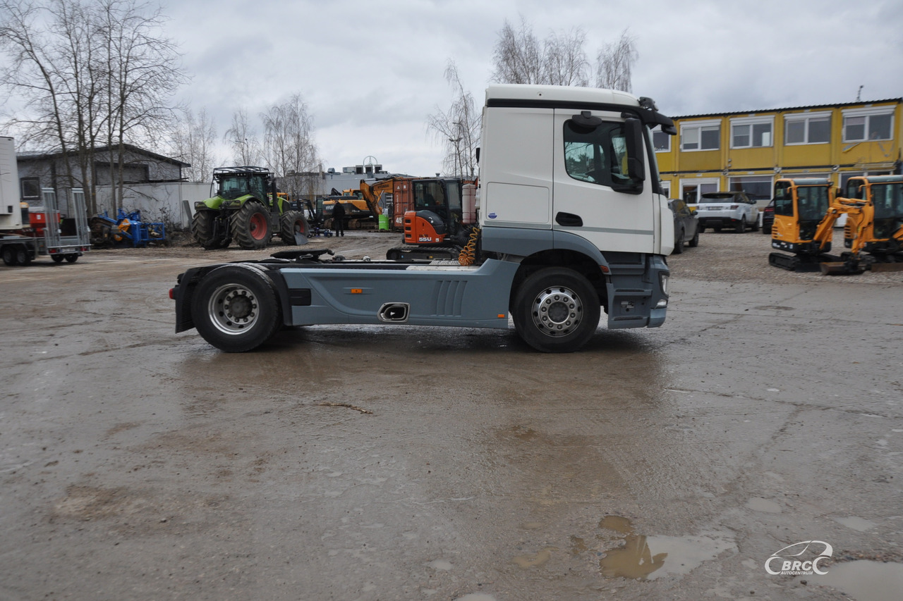 Mercedes-Benz Actros - Sattelzugmaschine: das Bild 4 Mercedes-Benz Actros - Sattelzugmaschine: das Bild 4