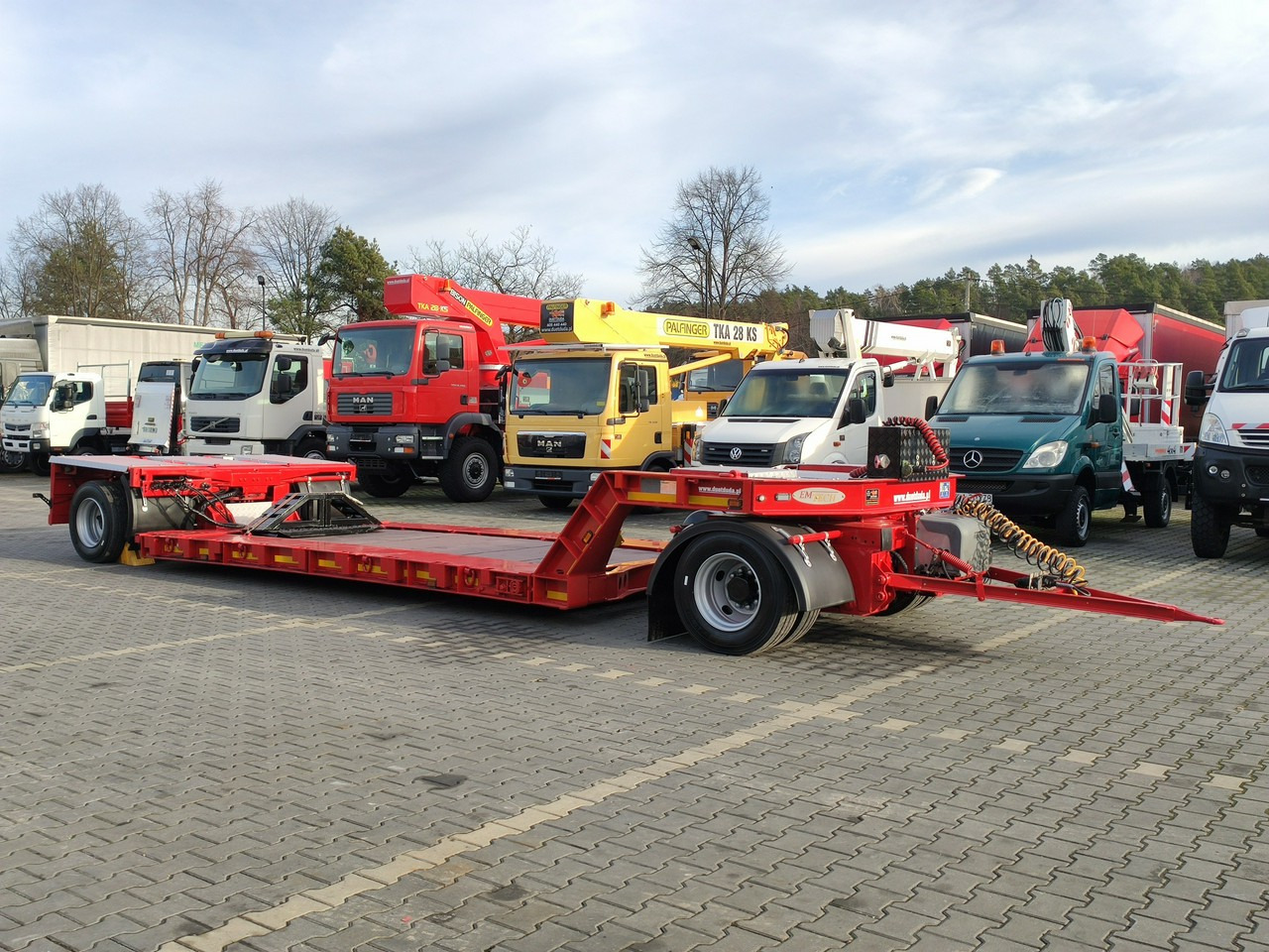 EMTECH 2 osiowa PCN 18 TIEFBETT Zagłębiana Rozciągana Oś Skrętna UNIKAT - Tieflader Auflieger: das Bild 3 EMTECH 2 osiowa PCN 18 TIEFBETT Zagłębiana Rozciągana Oś Skrętna UNIKAT - Tieflader Auflieger: das Bild 3