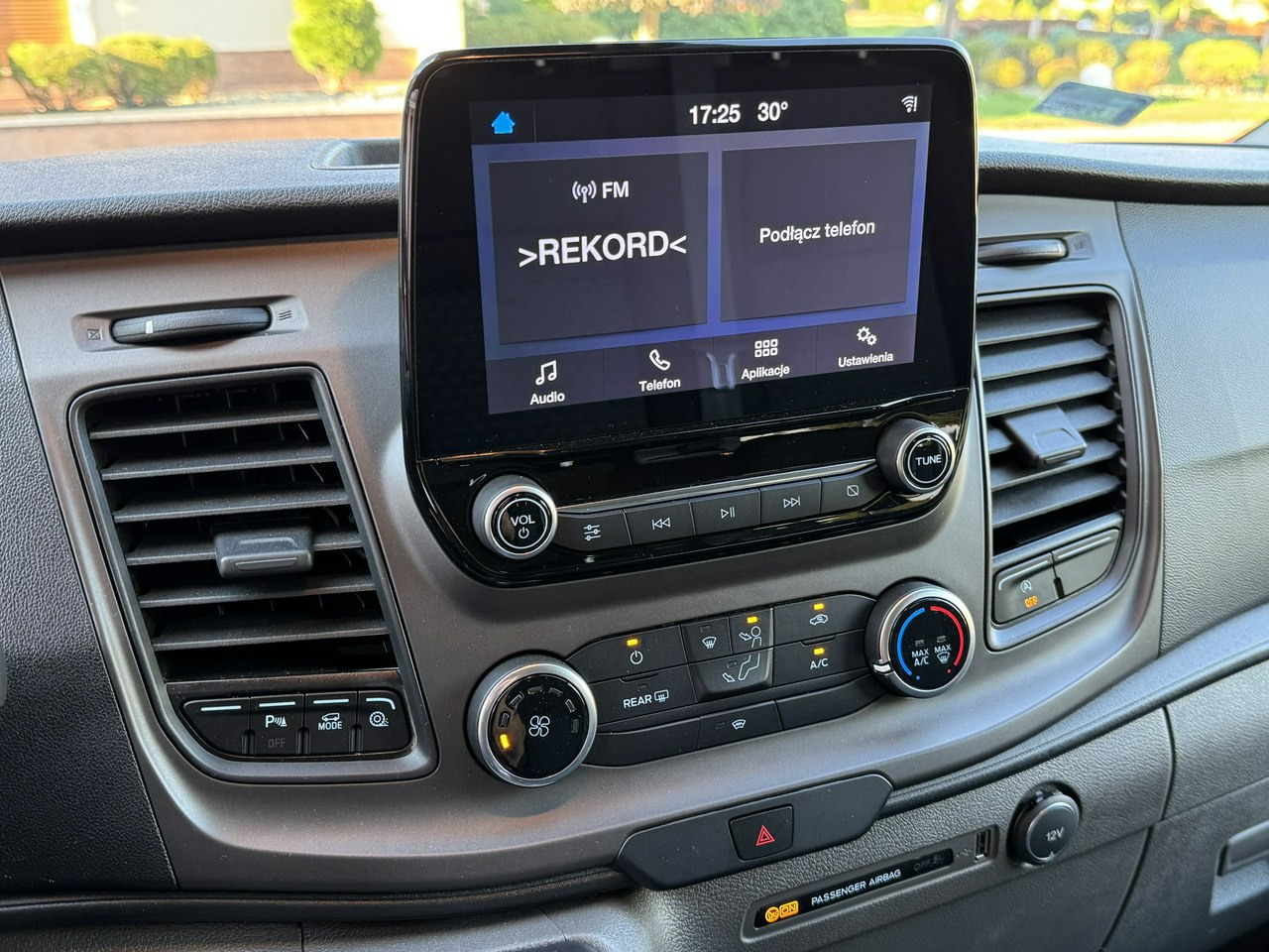 Personentransporter Ford Transit Custom: das Bild 24 Personentransporter Ford Transit Custom: das Bild 24