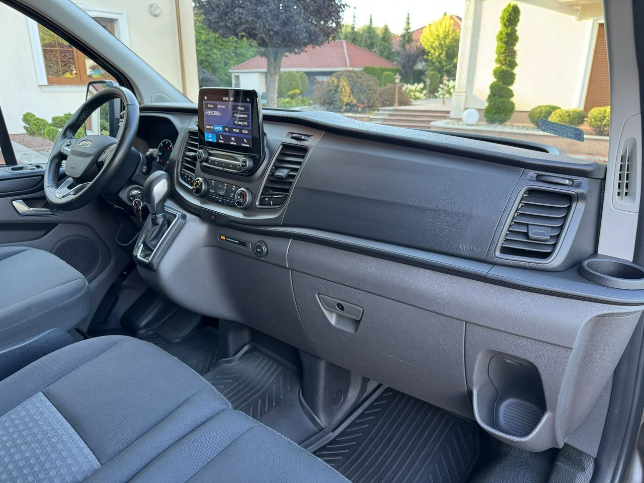 Personentransporter Ford Transit Custom: das Bild 39 Personentransporter Ford Transit Custom: das Bild 39