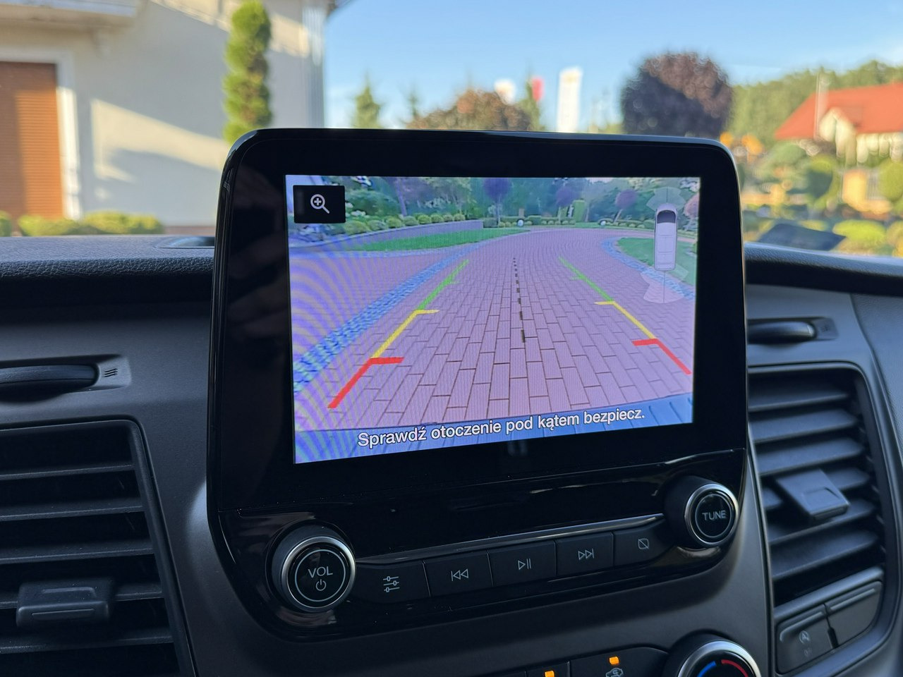 Personentransporter Ford Transit Custom: das Bild 25 Personentransporter Ford Transit Custom: das Bild 25