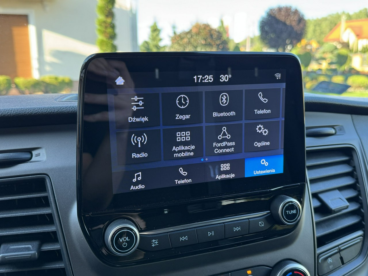 Personentransporter Ford Transit Custom: das Bild 26 Personentransporter Ford Transit Custom: das Bild 26