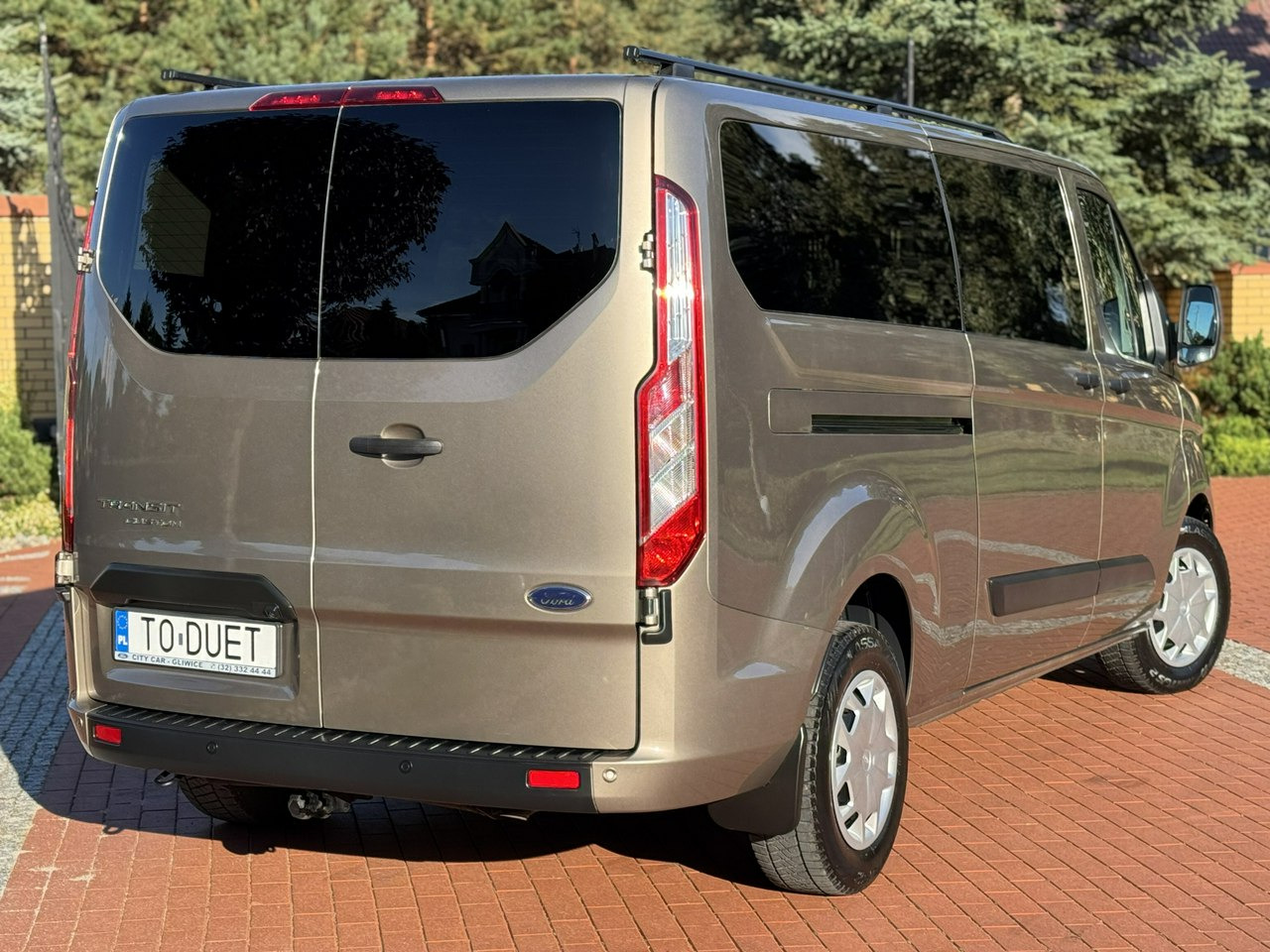 Personentransporter Ford Transit Custom: das Bild 17 Personentransporter Ford Transit Custom: das Bild 17