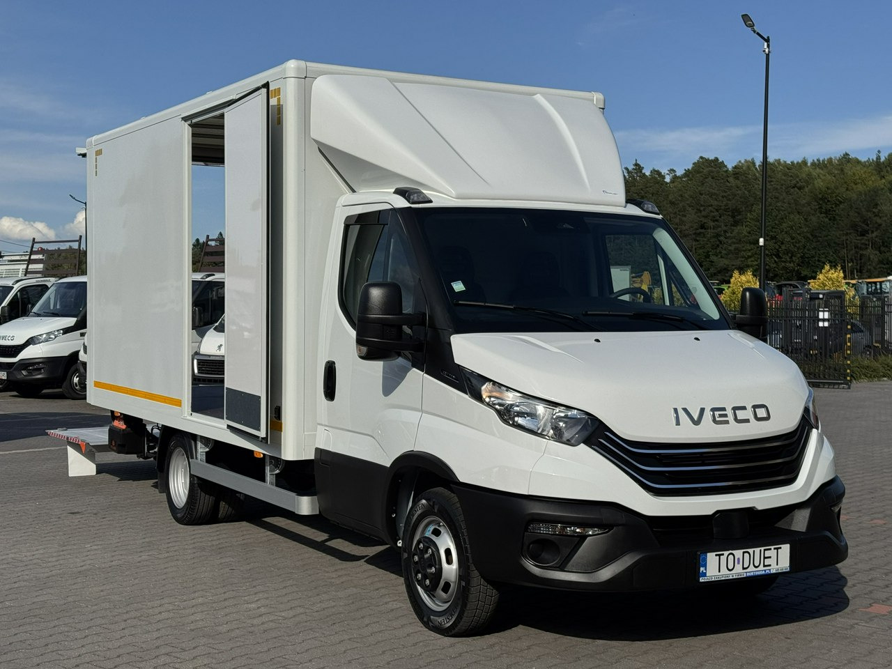 Iveco Daily 35C14 - Koffer Transporter: das Bild 4 Iveco Daily 35C14 - Koffer Transporter: das Bild 4